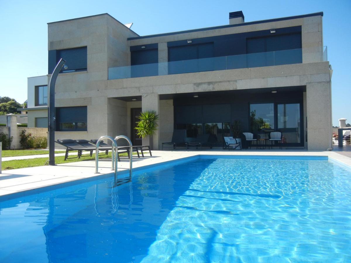 Chalet De Diseno Moderno En Sanxenxo Exterior photo